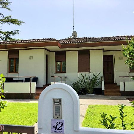 Bungalow Cavallino Lido Bagian luar foto